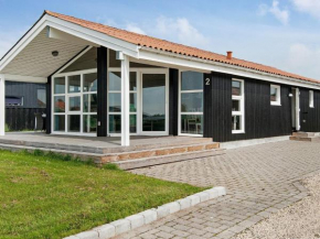 Quaint Holiday Home in Ronde with Whirlpool, Rønde